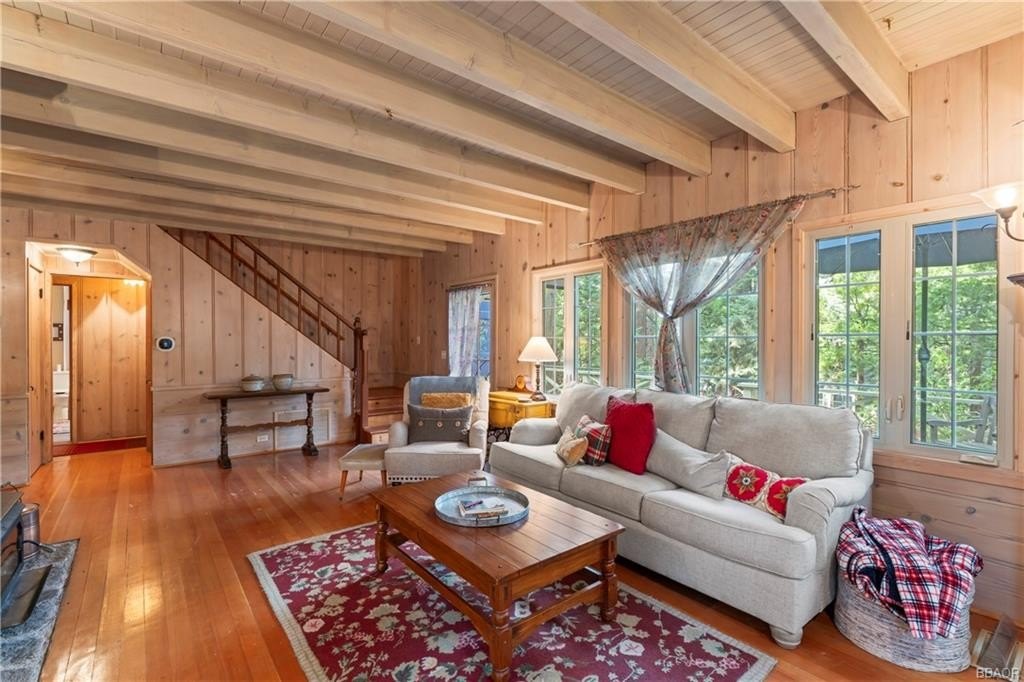 Lake Arrowhead, California, 92352, United States, 4 Bedrooms Bedrooms, ,2 BathroomsBathrooms,Residential,Forsale,1908060
