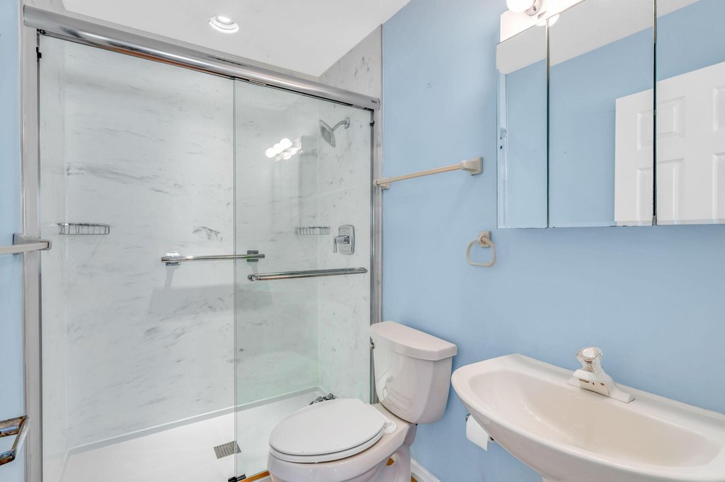 Key Colony, Florida, 33051, United States, 3 Bedrooms Bedrooms, ,2 BathroomsBathrooms,Residential,Forsale,1971901