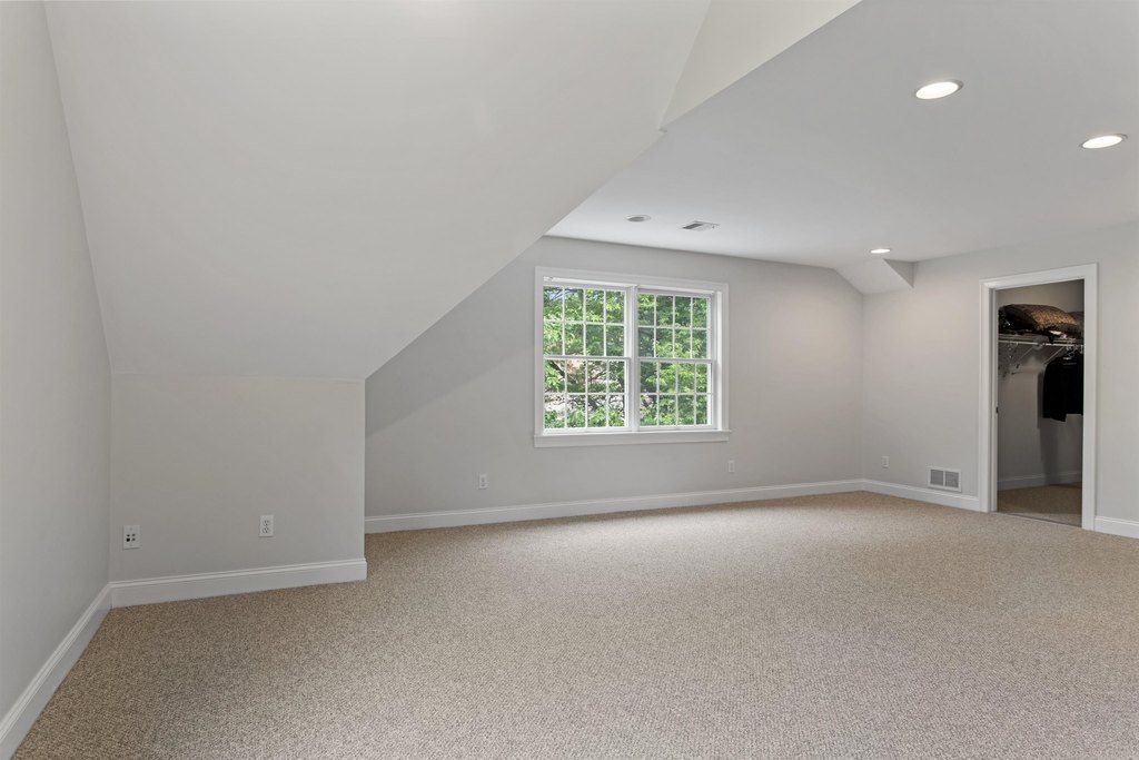 North Hampton, New Hampshire, 03862, United States, 4 Bedrooms Bedrooms, ,4.5 BathroomsBathrooms,Residential,Forsale,1933937