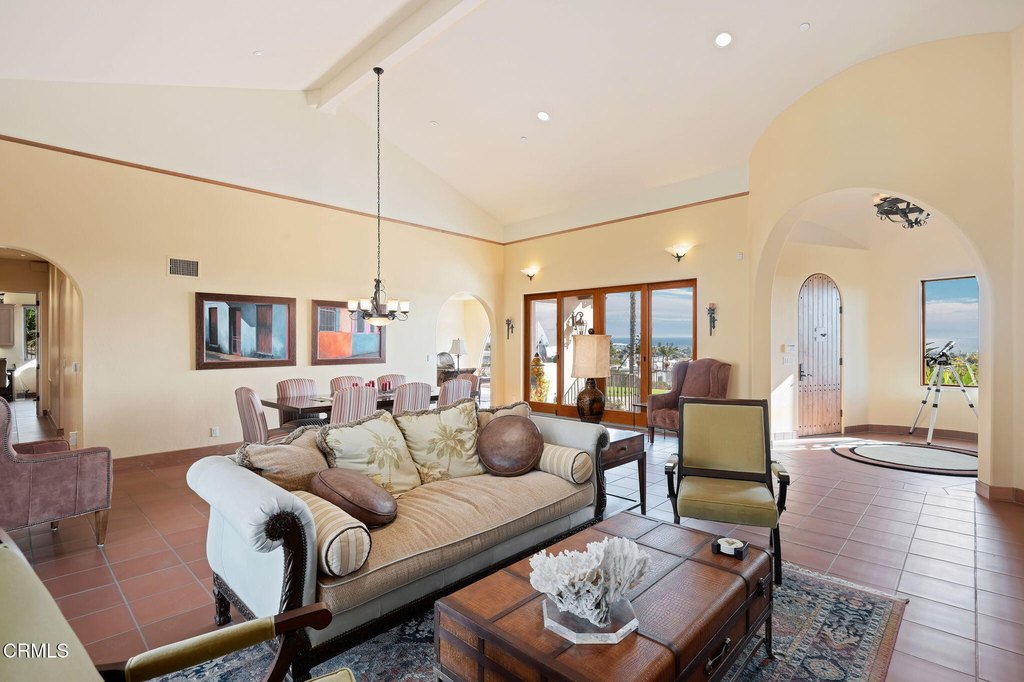 Ventura, California, 93001, United States, 3 Bedrooms Bedrooms, ,3.5 BathroomsBathrooms,Residential,Forsale,1883945