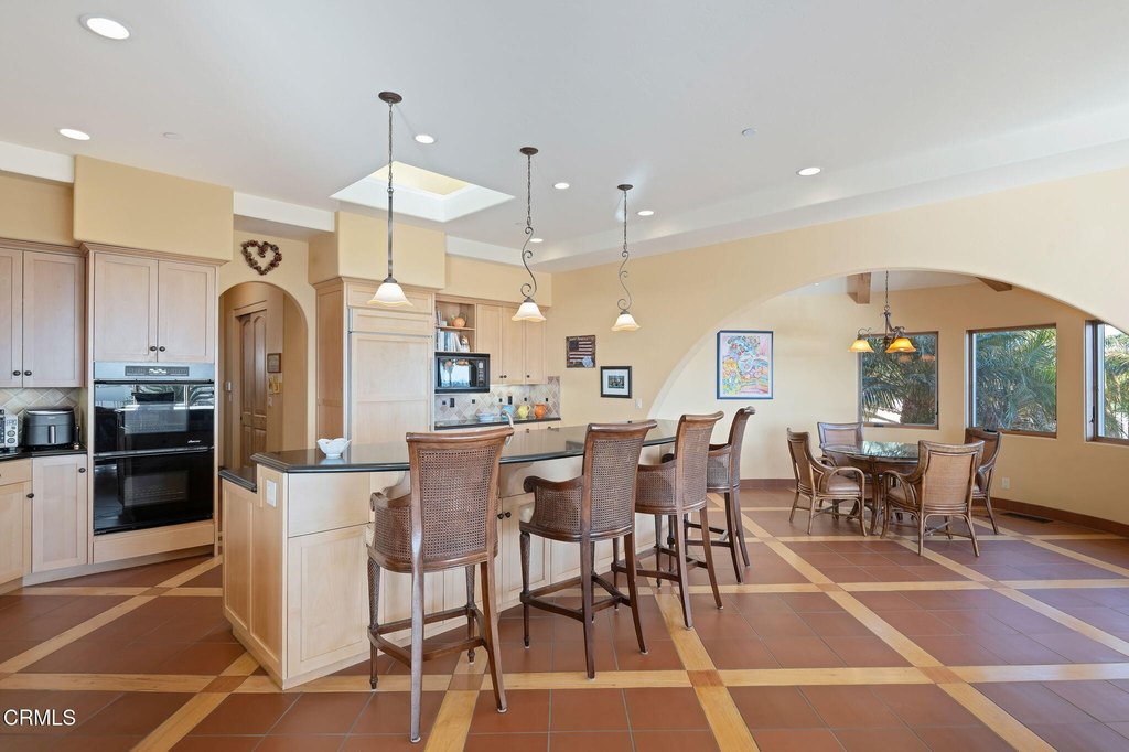 Ventura, California, 93001, United States, 3 Bedrooms Bedrooms, ,3.5 BathroomsBathrooms,Residential,Forsale,1883945