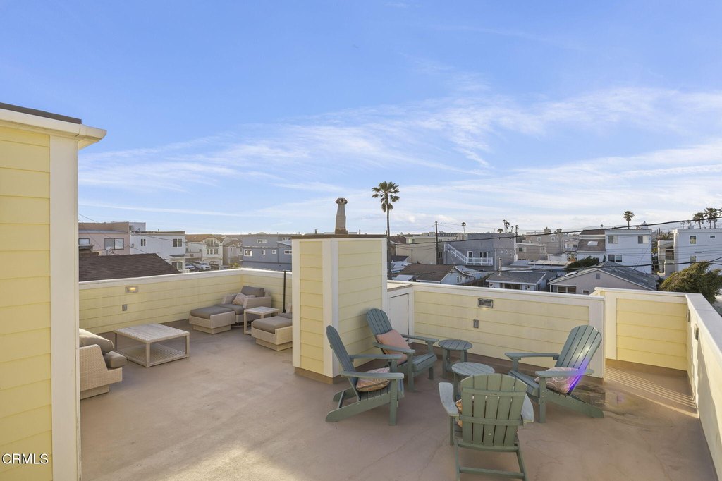 Oxnard, California, 93035, United States, 3 Bedrooms Bedrooms, ,2.5 BathroomsBathrooms,Residential,Forsale,1941483