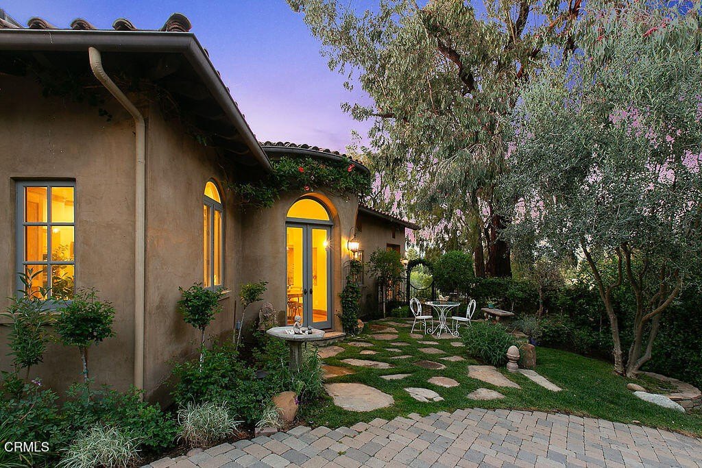 Camarillo, California, 93010, United States, 4 Bedrooms Bedrooms, ,6 BathroomsBathrooms,Residential,Forsale,1919117