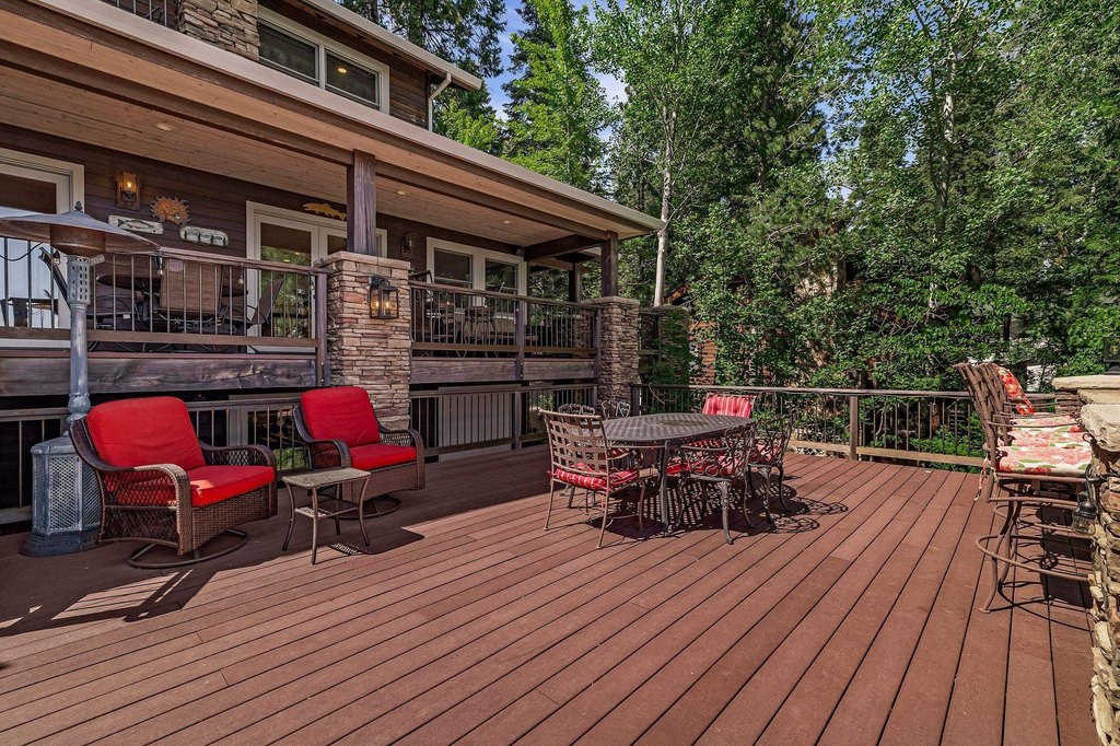 Lake Almanor, California, 96137, United States, 4 Bedrooms Bedrooms, ,3.5 BathroomsBathrooms,Residential,Forsale,1888837