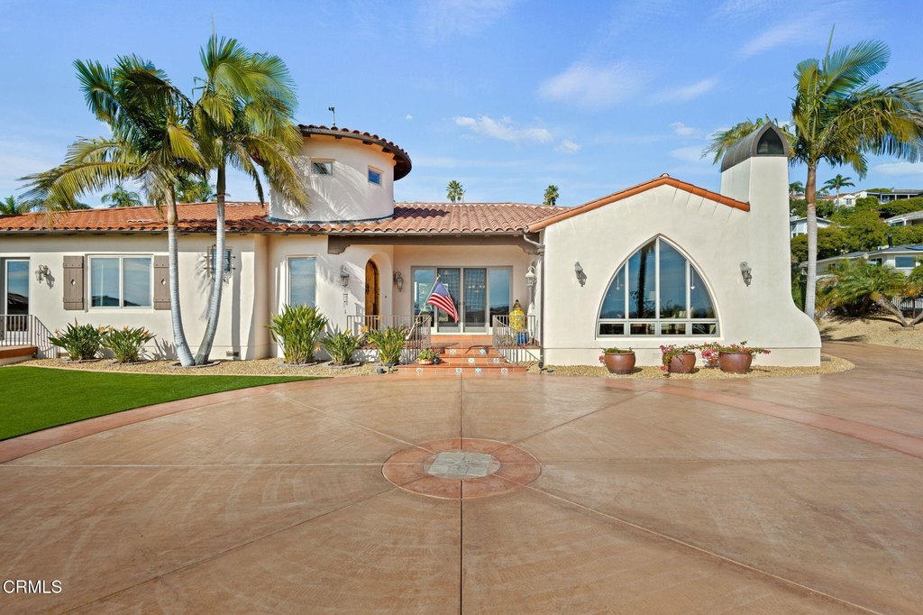 Ventura, California, 93001, United States, 3 Bedrooms Bedrooms, ,3.5 BathroomsBathrooms,Residential,Forsale,1883945