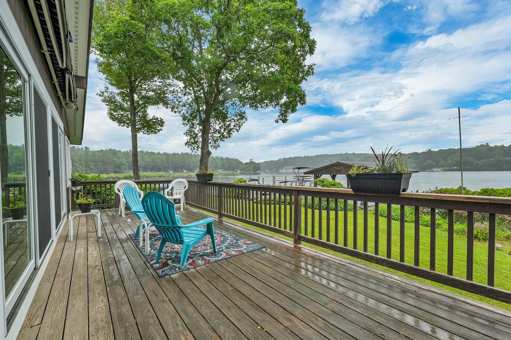 Laconia, New Hampshire, 03246, United States, 3 Bedrooms Bedrooms, ,1.5 BathroomsBathrooms,Residential,Forsale,1968465