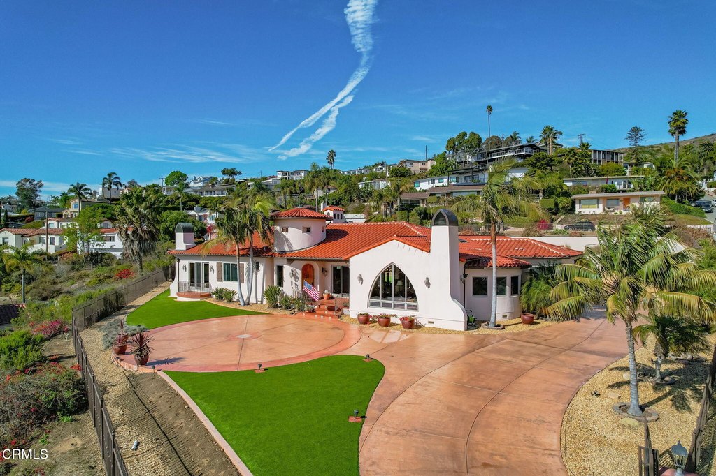 Ventura, California, 93001, United States, 3 Bedrooms Bedrooms, ,3.5 BathroomsBathrooms,Residential,Forsale,1883945