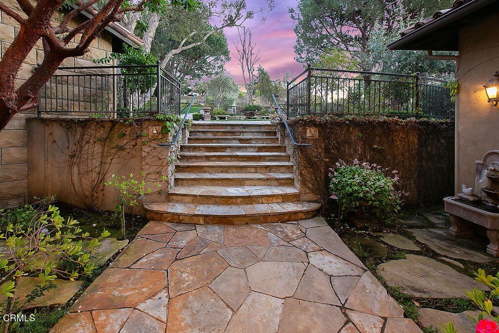 Camarillo, California, 93010, United States, 4 Bedrooms Bedrooms, ,6 BathroomsBathrooms,Residential,Forsale,1919117