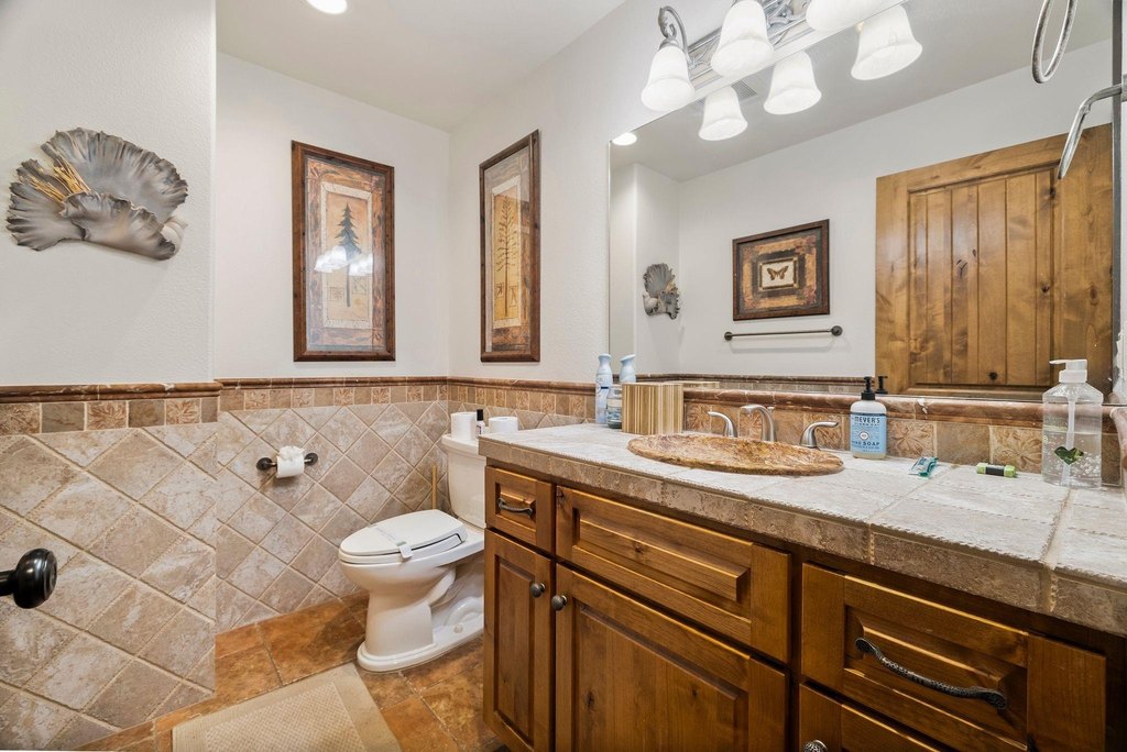 Lake Almanor, California, 96137, United States, 4 Bedrooms Bedrooms, ,3.5 BathroomsBathrooms,Residential,Forsale,1888837