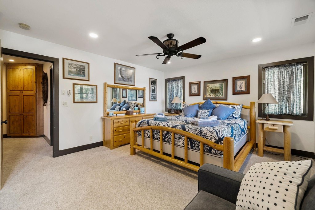 Lake Almanor, California, 96137, United States, 4 Bedrooms Bedrooms, ,3.5 BathroomsBathrooms,Residential,Forsale,1888837