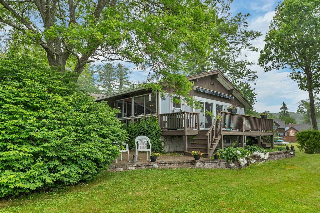 Laconia, New Hampshire, 03246, United States, 3 Bedrooms Bedrooms, ,1.5 BathroomsBathrooms,Residential,Forsale,1968465