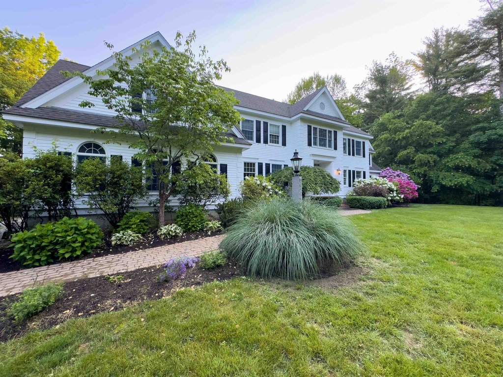 North Hampton, New Hampshire, 03862, United States, 4 Bedrooms Bedrooms, ,4.5 BathroomsBathrooms,Residential,Forsale,1933937