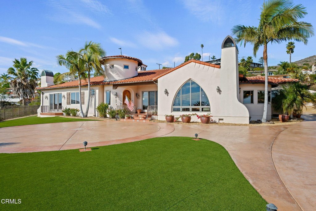 Ventura, California, 93001, United States, 3 Bedrooms Bedrooms, ,3.5 BathroomsBathrooms,Residential,Forsale,1883945