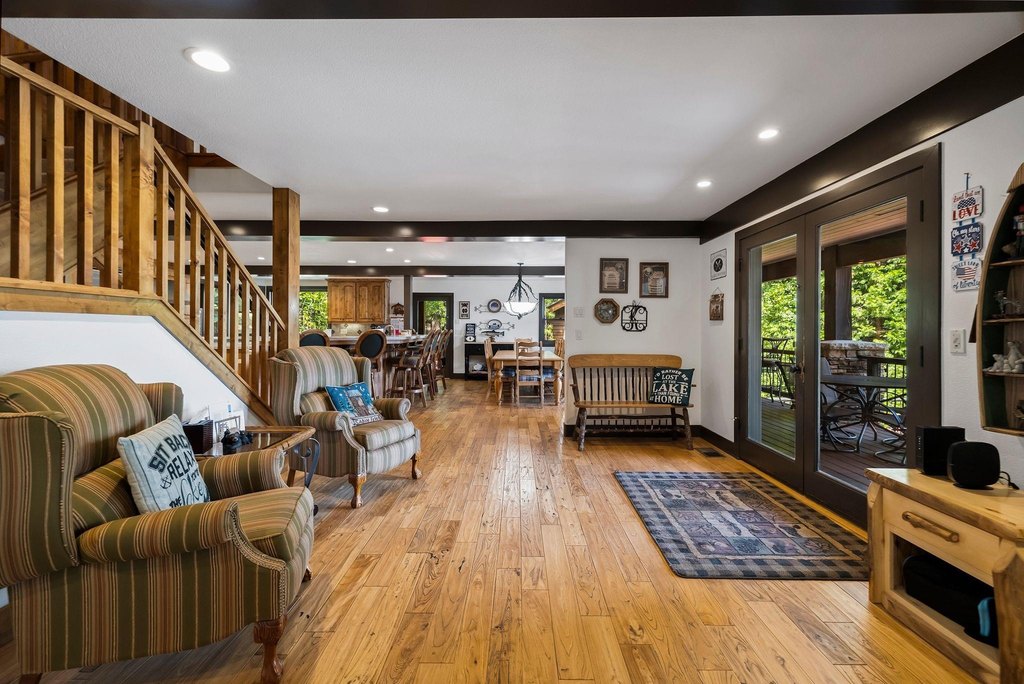 Lake Almanor, California, 96137, United States, 4 Bedrooms Bedrooms, ,3.5 BathroomsBathrooms,Residential,Forsale,1888837