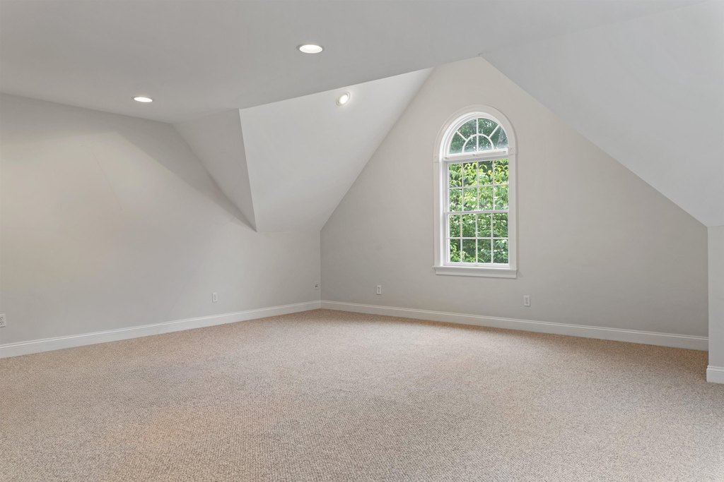 North Hampton, New Hampshire, 03862, United States, 4 Bedrooms Bedrooms, ,4.5 BathroomsBathrooms,Residential,Forsale,1933937