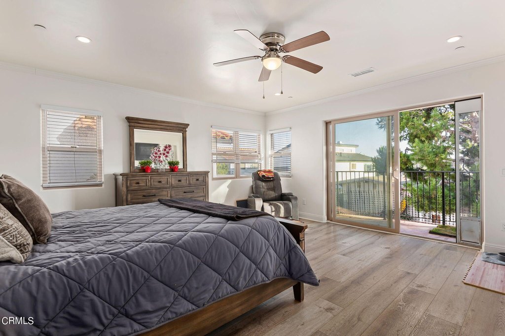 Oxnard, California, 93035, United States, 4 Bedrooms Bedrooms, ,4.5 BathroomsBathrooms,Residential,Forsale,1909544