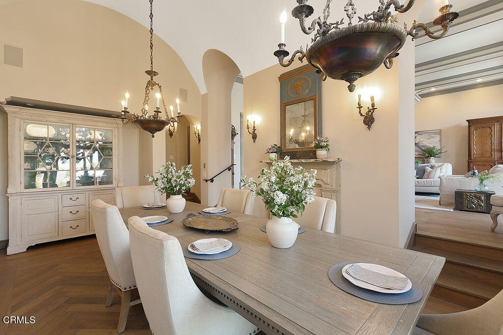 Camarillo, California, 93010, United States, 4 Bedrooms Bedrooms, ,6 BathroomsBathrooms,Residential,Forsale,1919117