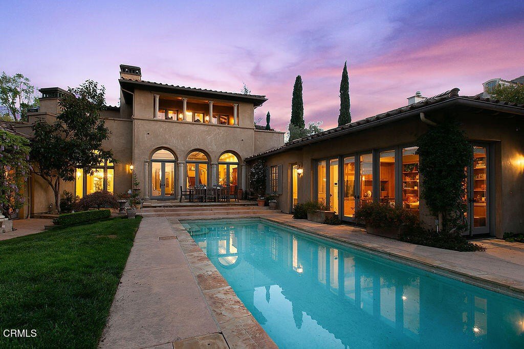 Camarillo, California, 93010, United States, 4 Bedrooms Bedrooms, ,6 BathroomsBathrooms,Residential,Forsale,1919117