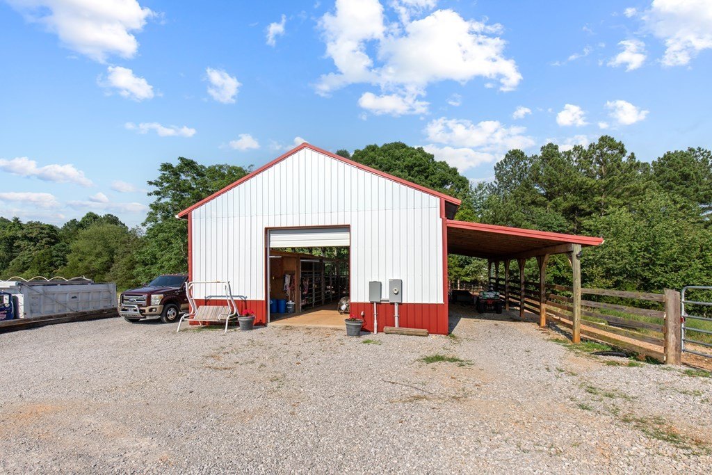 SPARTA, Tennessee, 38583, United States, 5 Bedrooms Bedrooms, ,2.5 BathroomsBathrooms,Residential,Forsale,1905427