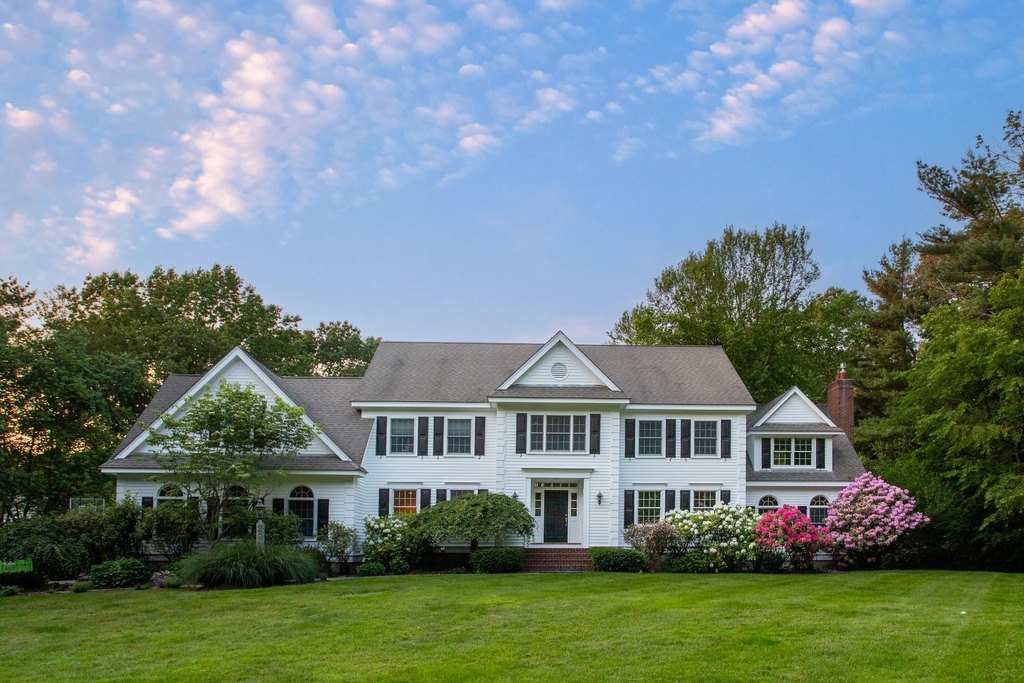 North Hampton, New Hampshire, 03862, United States, 4 Bedrooms Bedrooms, ,4.5 BathroomsBathrooms,Residential,Forsale,1933937