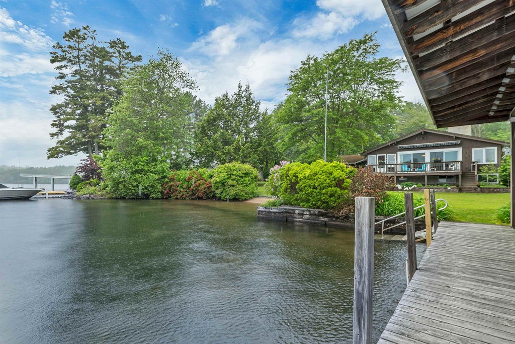 Laconia, New Hampshire, 03246, United States, 3 Bedrooms Bedrooms, ,1.5 BathroomsBathrooms,Residential,Forsale,1968465