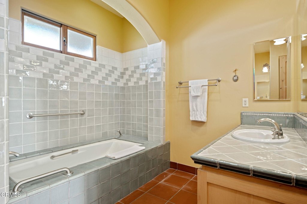 Ventura, California, 93001, United States, 3 Bedrooms Bedrooms, ,3.5 BathroomsBathrooms,Residential,Forsale,1883945