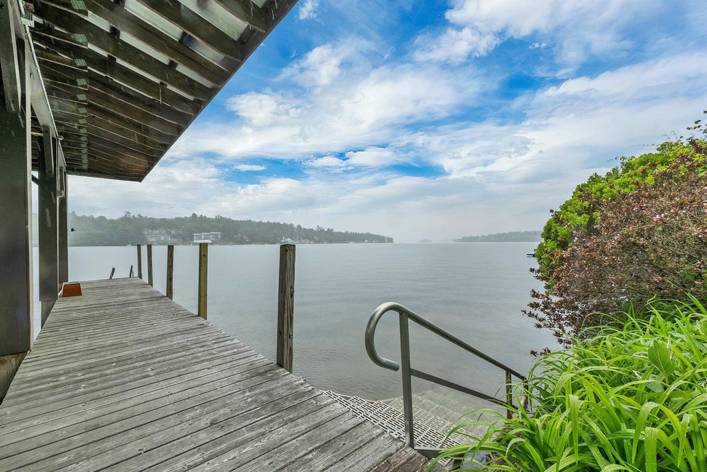 Laconia, New Hampshire, 03246, United States, 3 Bedrooms Bedrooms, ,1.5 BathroomsBathrooms,Residential,Forsale,1968465