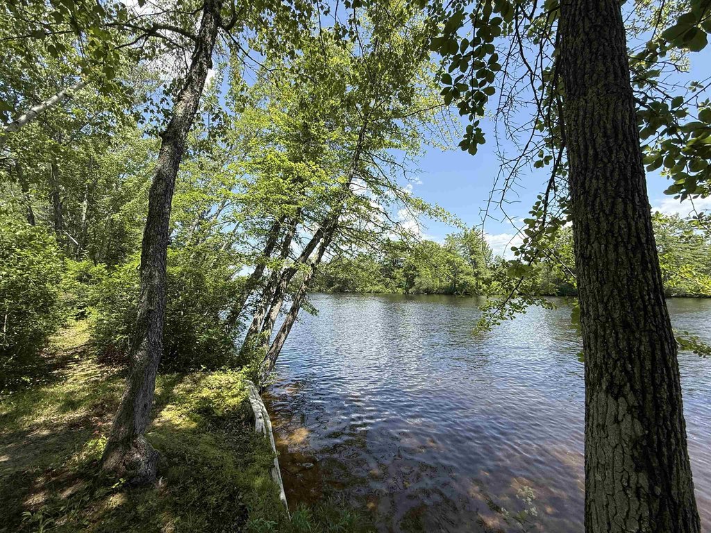 Freedom, New Hampshire, 03836, United States, 2 Bedrooms Bedrooms, ,1 BathroomBathrooms,Residential,Forsale,1933977