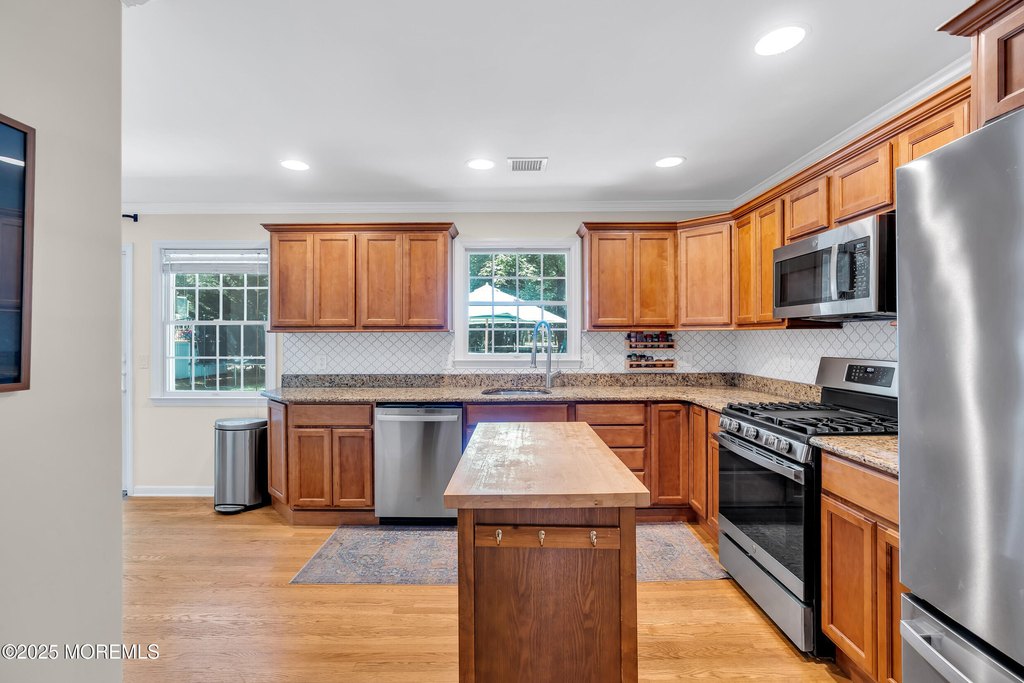 Jackson, New Jersey, 08527, United States, 3 Bedrooms Bedrooms, ,2.5 BathroomsBathrooms,Residential,Forsale,1900455