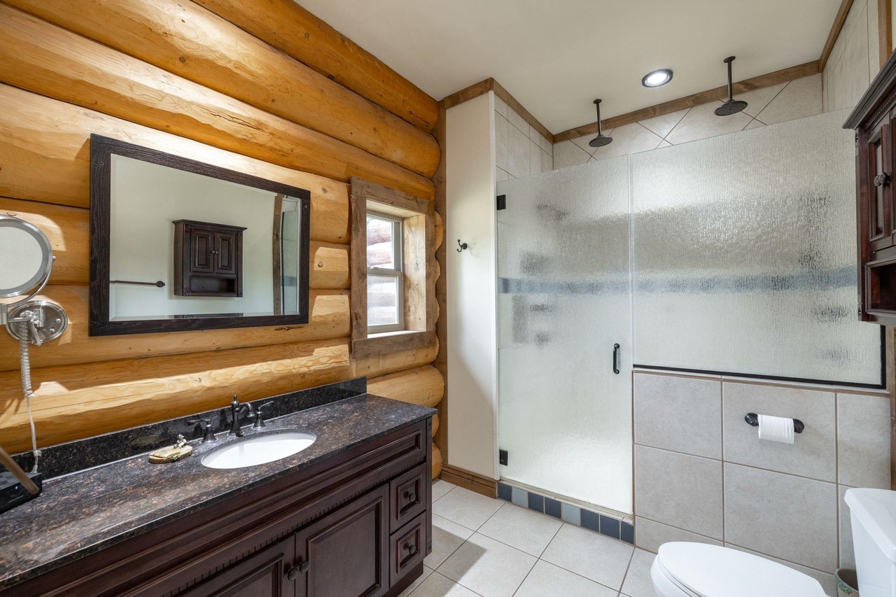 Nine Mile Falls, Washington, 99026, United States, 4 Bedrooms Bedrooms, ,3 BathroomsBathrooms,Residential,Forsale,1903077