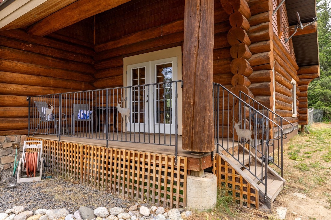 Nine Mile Falls, Washington, 99026, United States, 4 Bedrooms Bedrooms, ,3 BathroomsBathrooms,Residential,Forsale,1903077