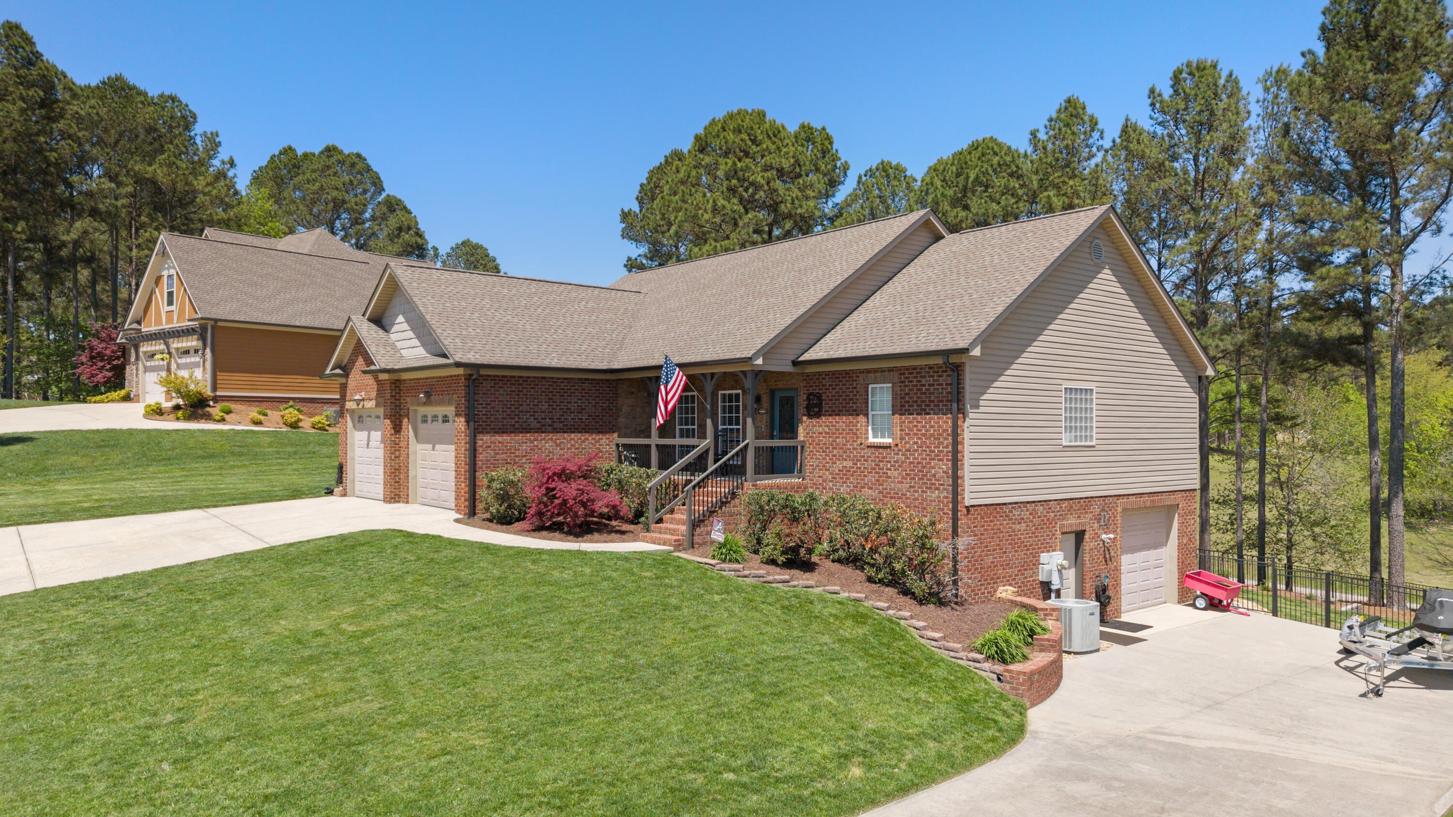 Soddy Daisy, Tennessee, 37379, United States, 3 Bedrooms Bedrooms, ,2 BathroomsBathrooms,Residential,Forsale,1894389
