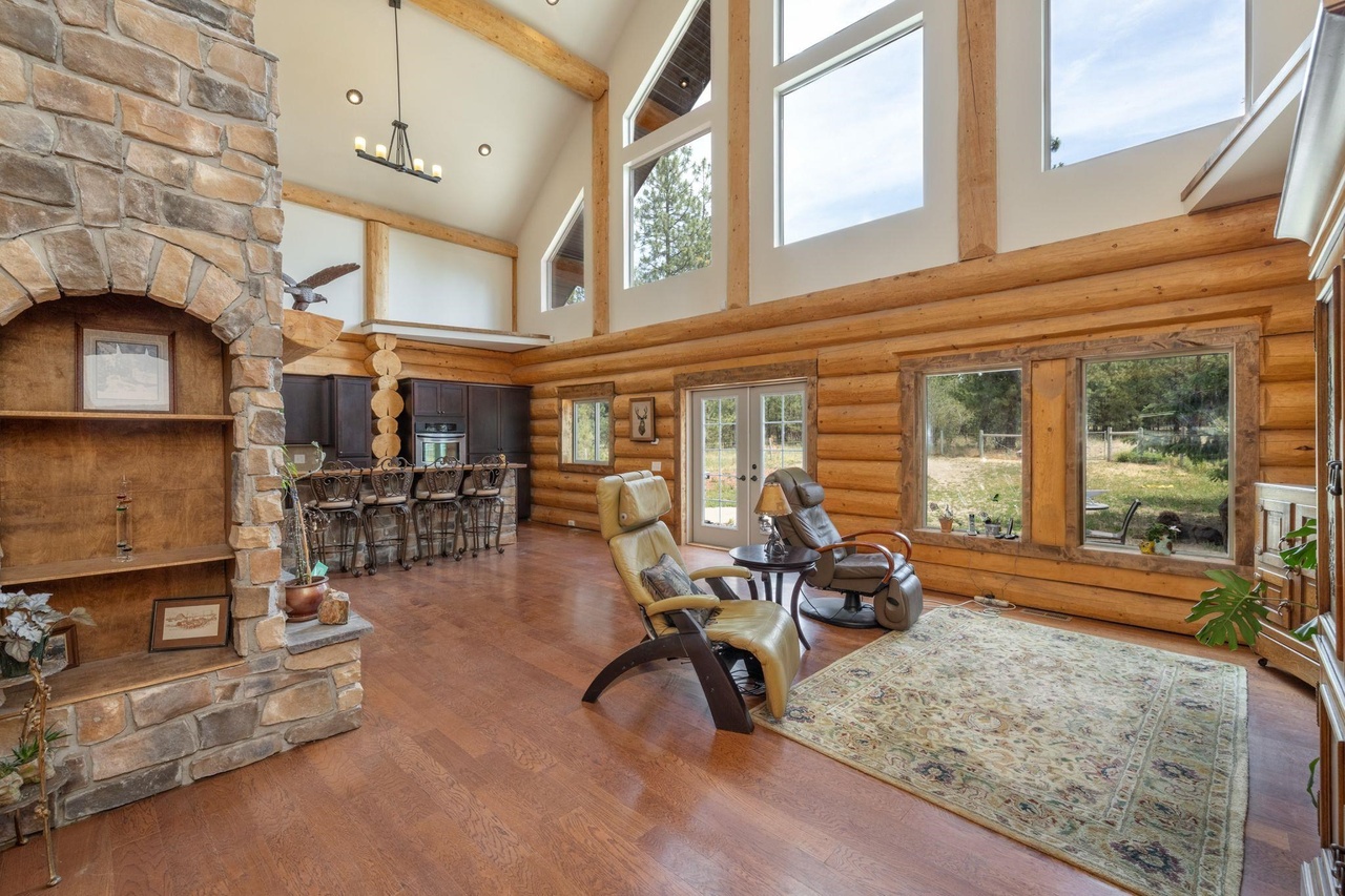 Nine Mile Falls, Washington, 99026, United States, 4 Bedrooms Bedrooms, ,3 BathroomsBathrooms,Residential,Forsale,1903077