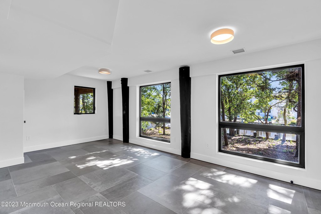 Brick, New Jersey, 08724, United States, 5 Bedrooms Bedrooms, ,4 BathroomsBathrooms,Residential,Forsale,1900438