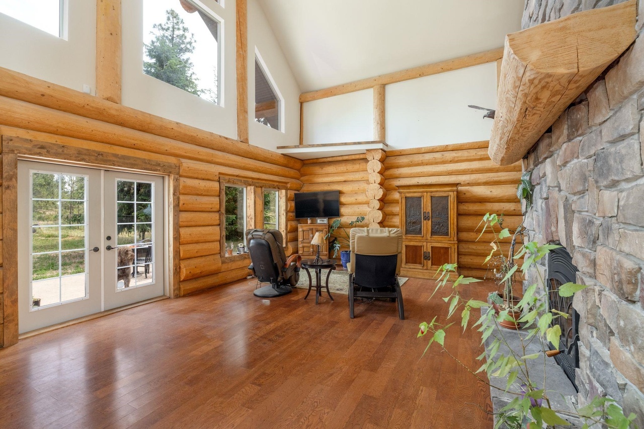 Nine Mile Falls, Washington, 99026, United States, 4 Bedrooms Bedrooms, ,3 BathroomsBathrooms,Residential,Forsale,1903077