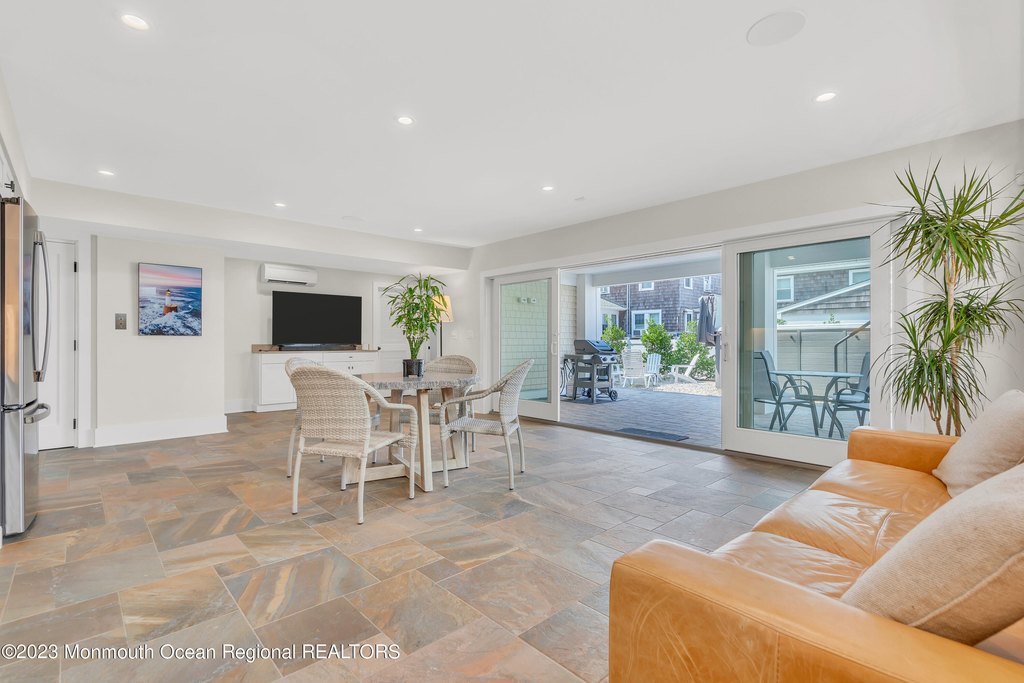 Seaside Park, New Jersey, 08752, United States, 7 Bedrooms Bedrooms, ,7 BathroomsBathrooms,Residential,Forsale,1922405