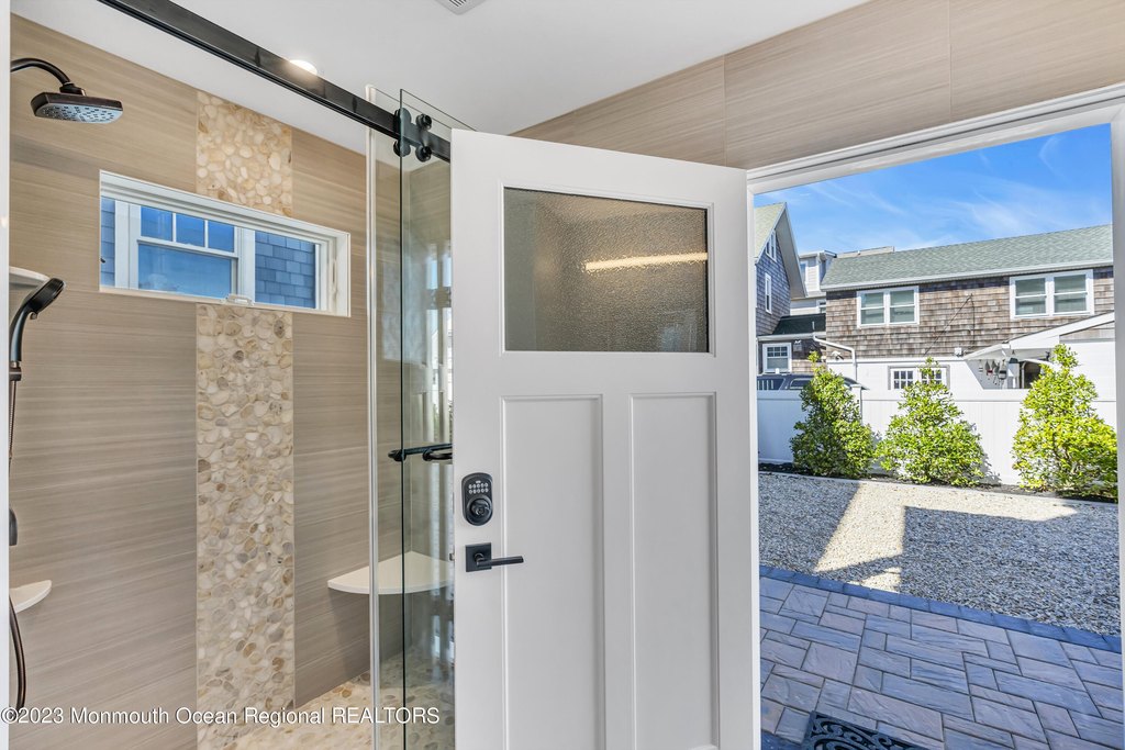 Seaside Park, New Jersey, 08752, United States, 7 Bedrooms Bedrooms, ,7 BathroomsBathrooms,Residential,Forsale,1922405