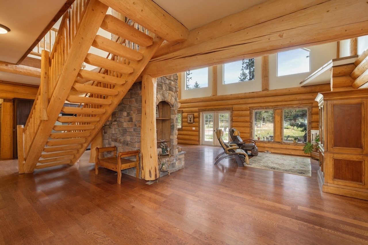 Nine Mile Falls, Washington, 99026, United States, 4 Bedrooms Bedrooms, ,3 BathroomsBathrooms,Residential,Forsale,1903077