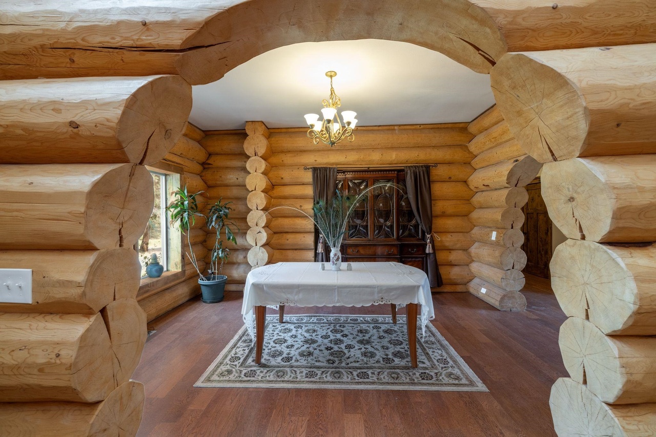 Nine Mile Falls, Washington, 99026, United States, 4 Bedrooms Bedrooms, ,3 BathroomsBathrooms,Residential,Forsale,1903077