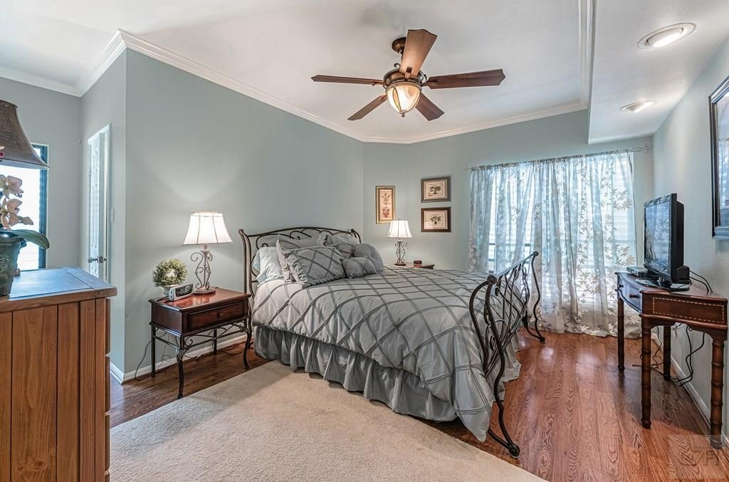 Tiki Island, Texas, 77554, United States, 4 Bedrooms Bedrooms, ,2.5 BathroomsBathrooms,Residential,Forsale,1909980