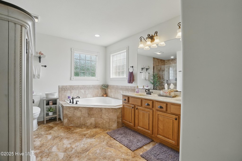 Aydlett, North Carolina, 27916, United States, 4 Bedrooms Bedrooms, ,3.5 BathroomsBathrooms,Residential,Forsale,1914391
