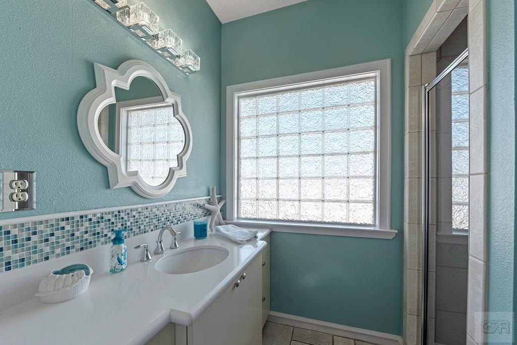 Tiki Island, Texas, 77554, United States, 4 Bedrooms Bedrooms, ,4 BathroomsBathrooms,Residential,Forsale,1953098