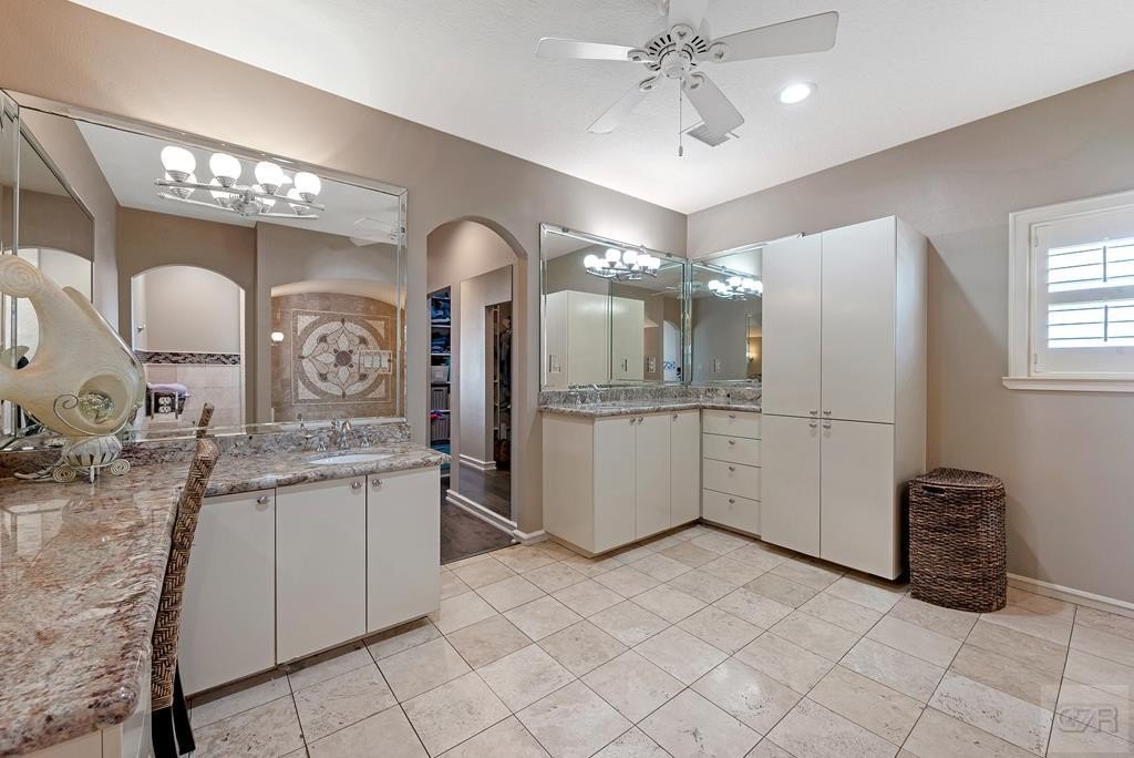 Tiki Island, Texas, 77554, United States, 4 Bedrooms Bedrooms, ,4 BathroomsBathrooms,Residential,Forsale,1953098