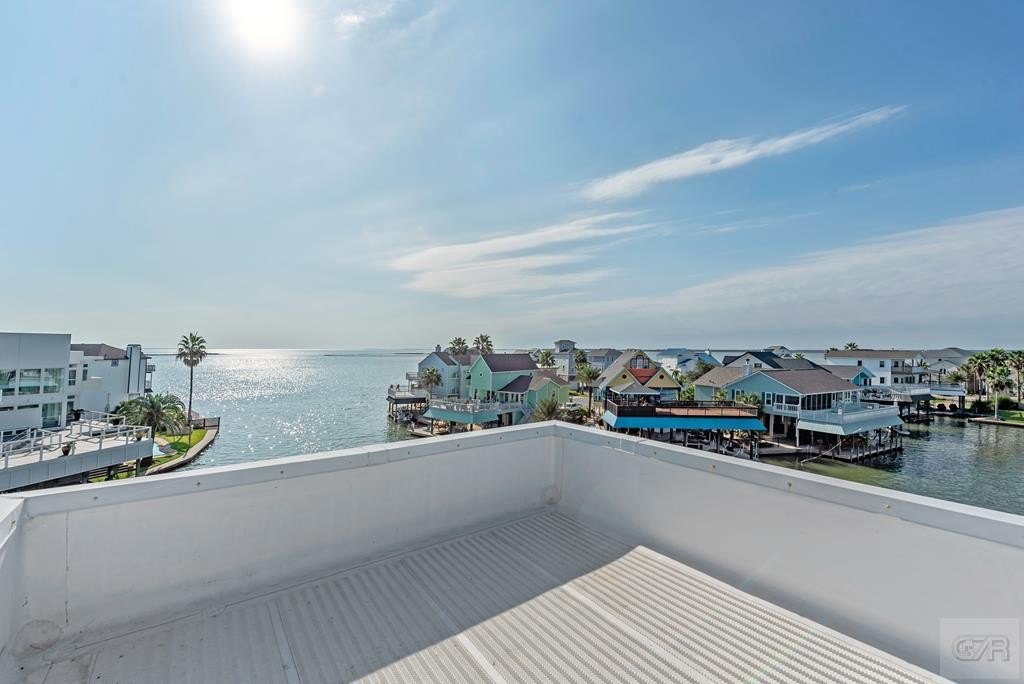 Tiki Island, Texas, 77554, United States, 4 Bedrooms Bedrooms, ,4 BathroomsBathrooms,Residential,Forsale,1953098