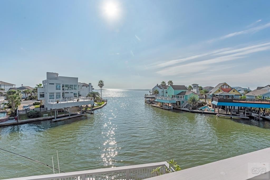 Tiki Island, Texas, 77554, United States, 4 Bedrooms Bedrooms, ,4 BathroomsBathrooms,Residential,Forsale,1953098