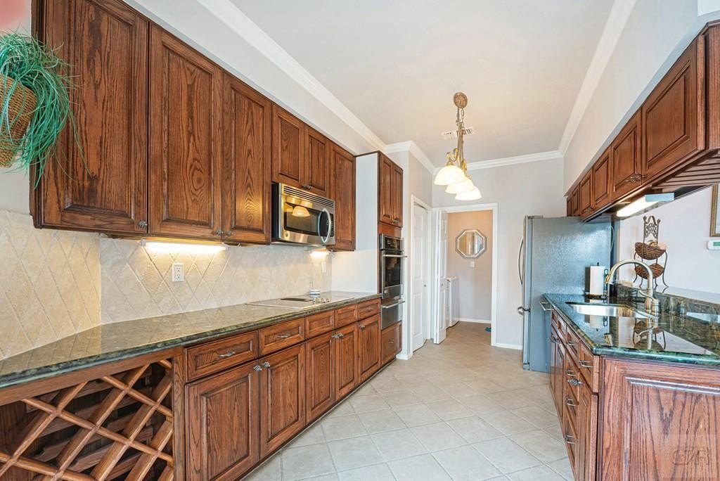 Tiki Island, Texas, 77554, United States, 4 Bedrooms Bedrooms, ,2.5 BathroomsBathrooms,Residential,Forsale,1909980