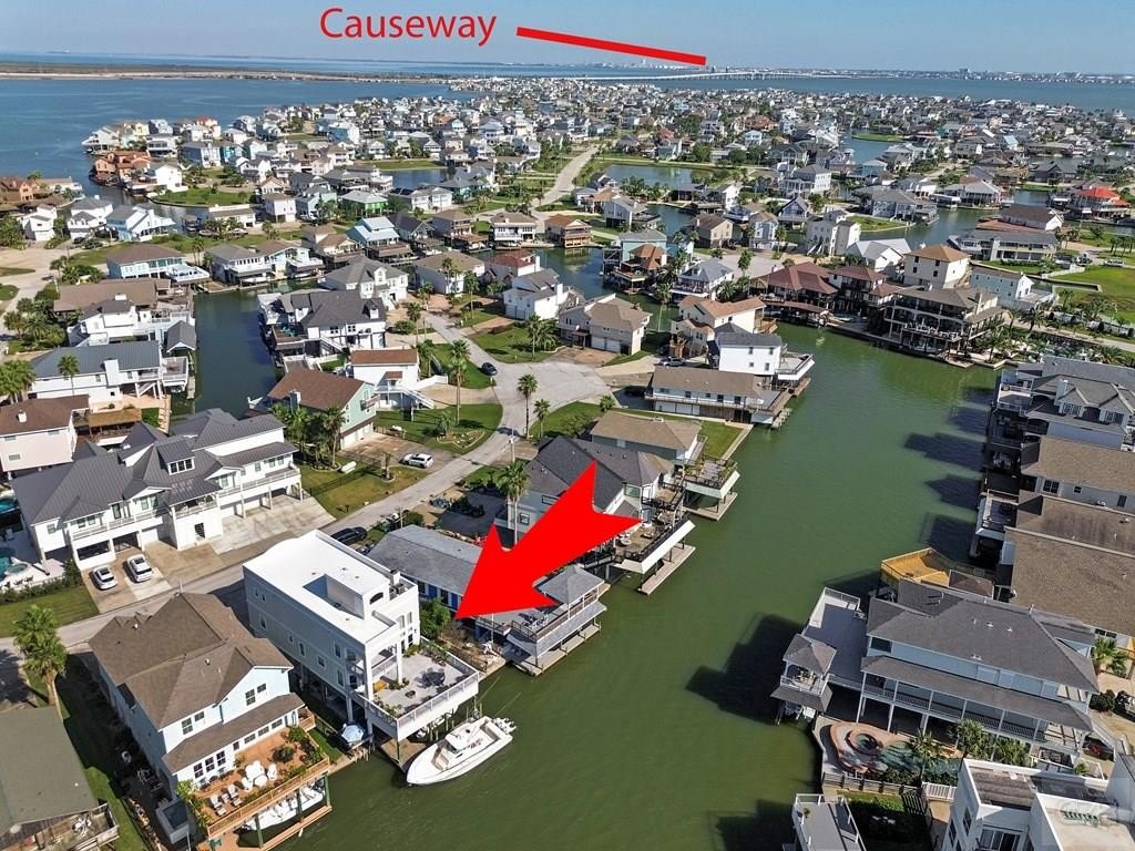 Tiki Island, Texas, 77554, United States, 4 Bedrooms Bedrooms, ,4 BathroomsBathrooms,Residential,Forsale,1953098