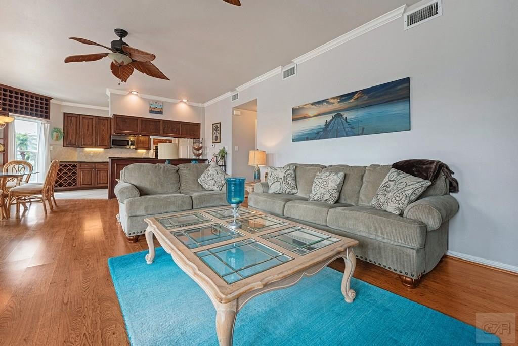 Tiki Island, Texas, 77554, United States, 4 Bedrooms Bedrooms, ,2.5 BathroomsBathrooms,Residential,Forsale,1909980