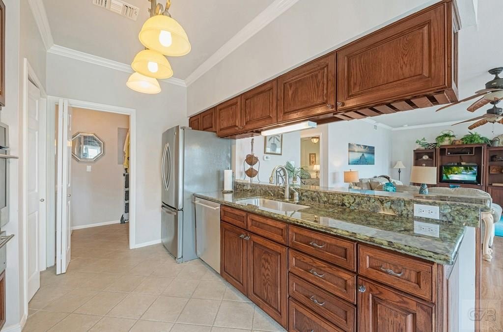 Tiki Island, Texas, 77554, United States, 4 Bedrooms Bedrooms, ,2.5 BathroomsBathrooms,Residential,Forsale,1909980