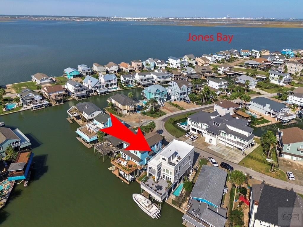 Tiki Island, Texas, 77554, United States, 4 Bedrooms Bedrooms, ,4 BathroomsBathrooms,Residential,Forsale,1953098